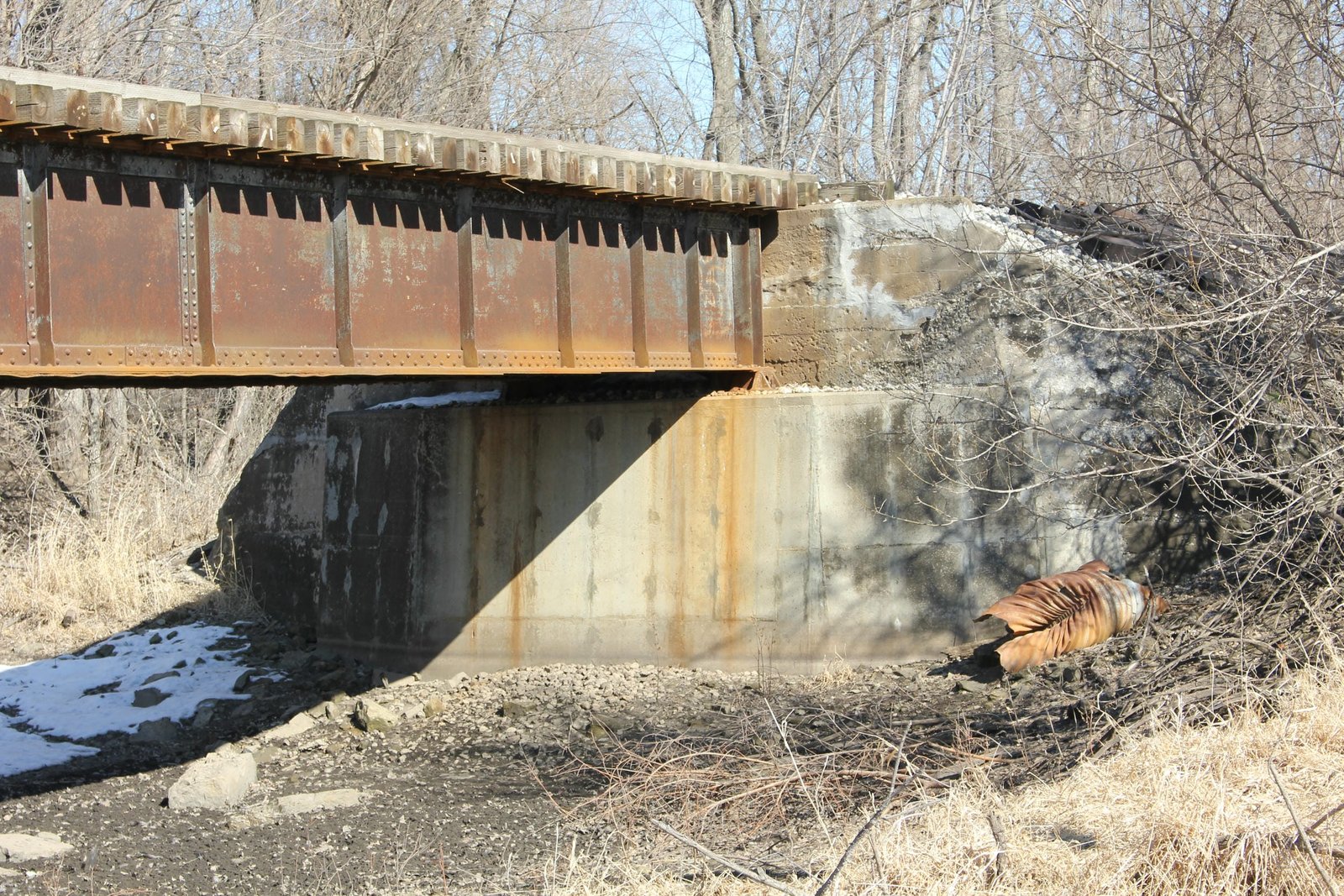 East abutment